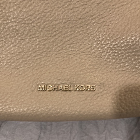 Michael Kors bag - Picture 2 of 6